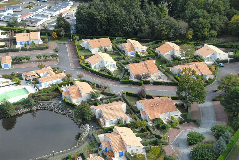 Lagrange Classic Le Clos Des Chenes Hotel Les Mathes Buitenkant foto