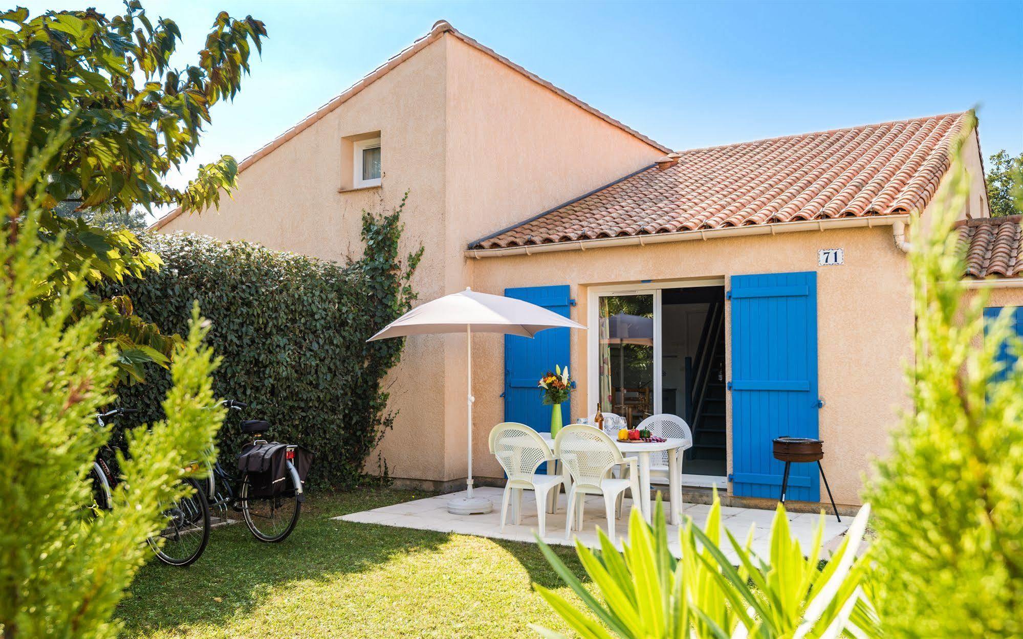 Lagrange Classic Le Clos Des Chenes Hotel Les Mathes Buitenkant foto